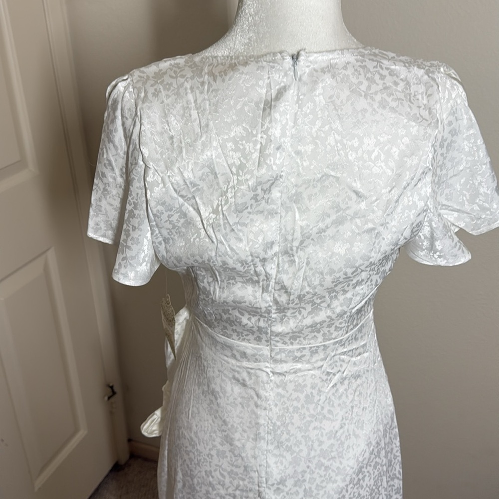 Altar’d State cream wrap maxi dress - Picture 5 of 13